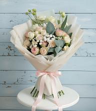 Букет цветов из:  Розы и Лизиантусы в Гольёво