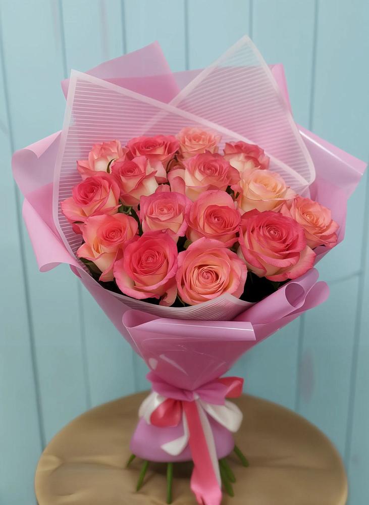 Букет 15 Розовых роз Равель в Гольёво