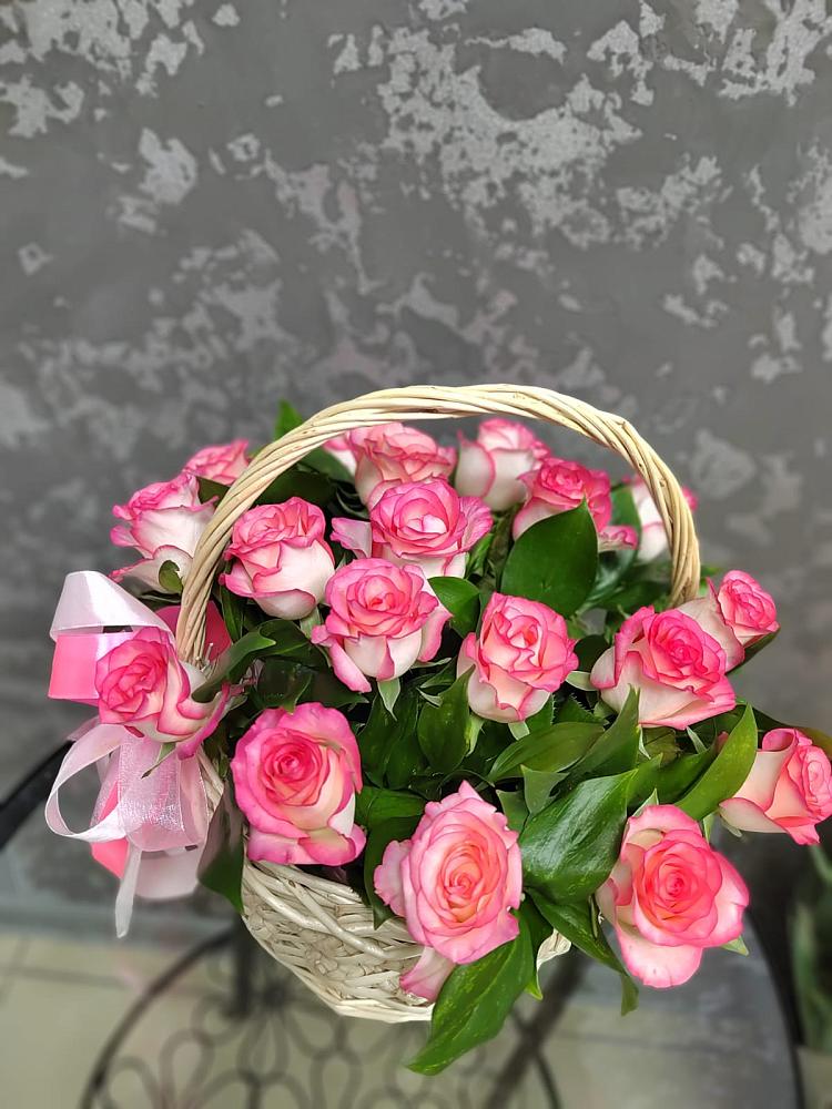 Цветочная композиция из Розы в корзине в Гольёво