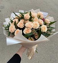 Букет Кремовые розы Латте в Гольёво