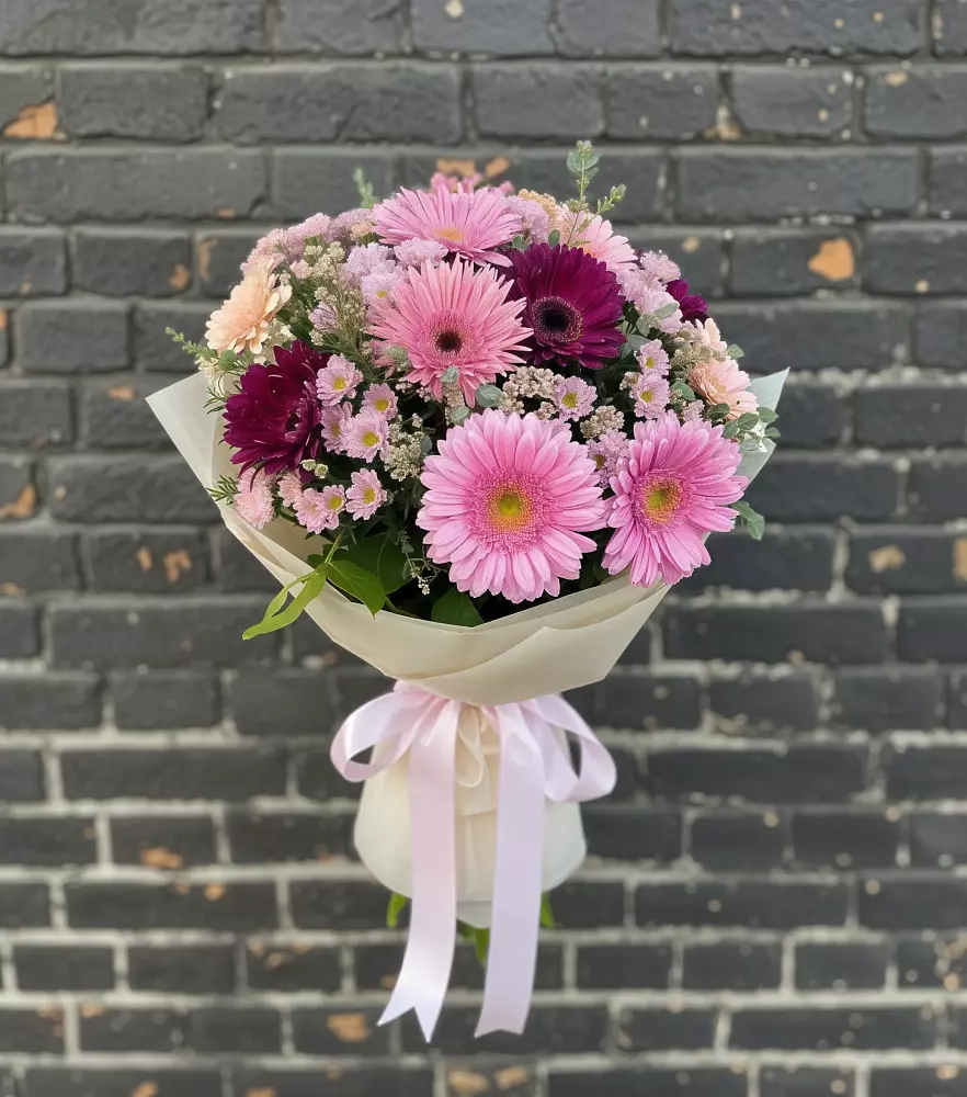 Букет цветов из: Герберы и Хризантемы в Гольёво
