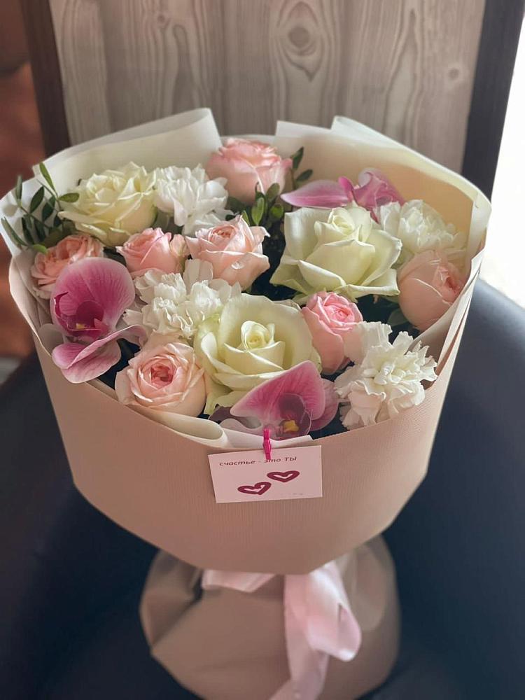 Букет цветов из: Орхидеи, Розы и Гвоздики в Гольёво