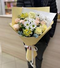 Букет цветов из:  Альстромерии, Розы и Хризантемы в Гольёво