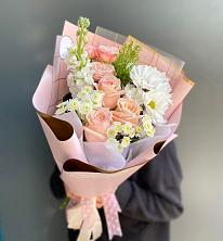 Букет цветов из:  Хризантемы и Розы в Гольёво