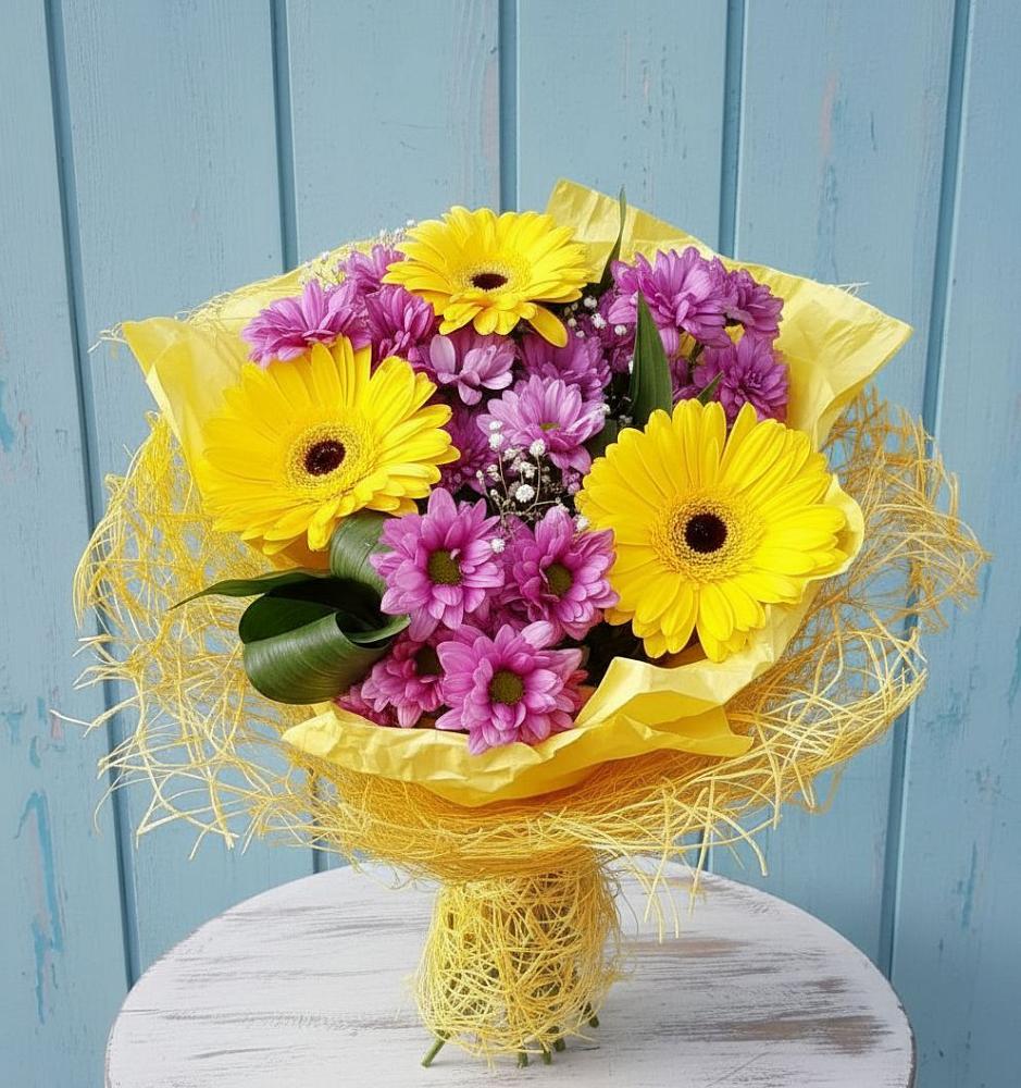Букет цветов из: Хризантемы и Герберы в Гольёво
