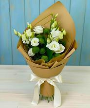 Букет цветов из:  Хризантемы и Лизиантусы в Гольёво