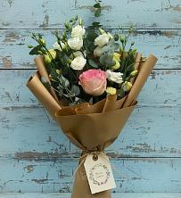 Букет цветов из:  Розы и Лизиантусы в Гольёво