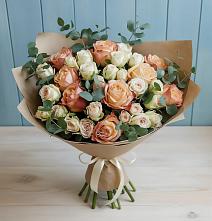 Букет цветов из:  Альстромерии и Розы в Гольёво