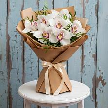 Букет цветов из:  Орхидеи и Розы в Гольёво