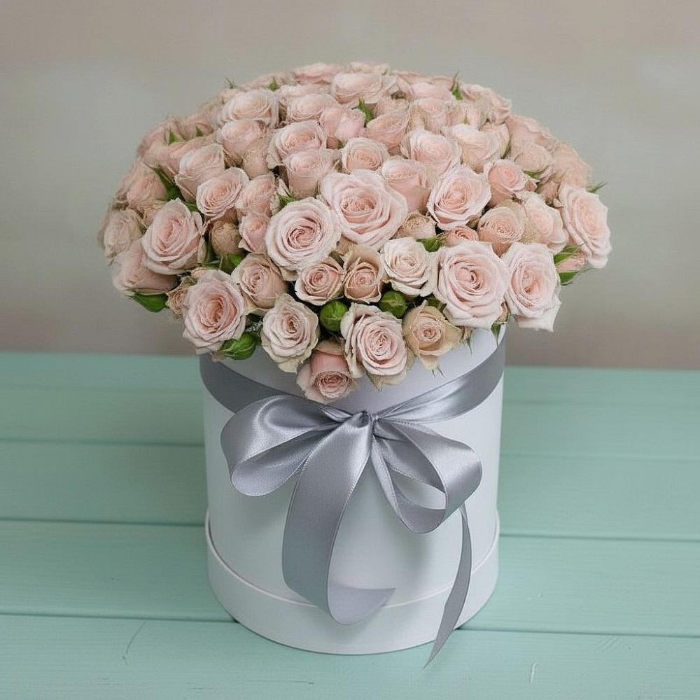 Цветочная композиция из Розы в шляпной коробке в Гольёво